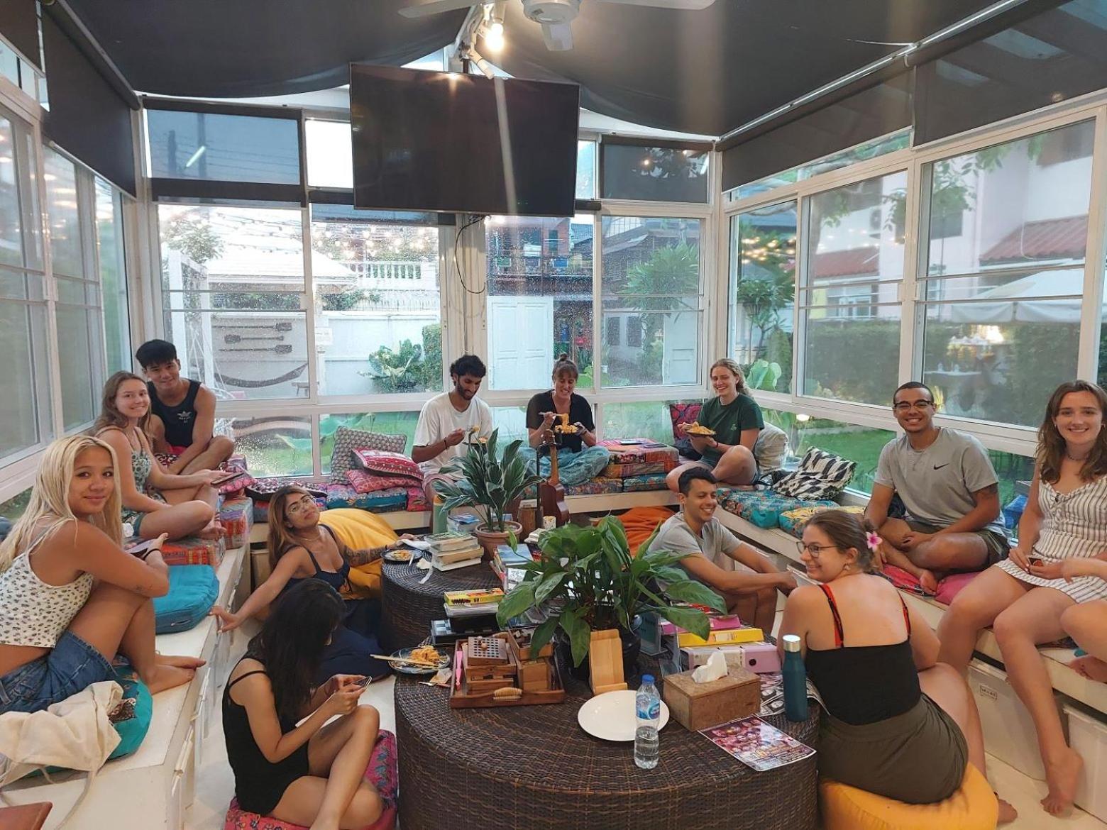 Hostel Lullaby Non-Smoking (Adults Only) Chiang Mai Zewnętrze zdjęcie